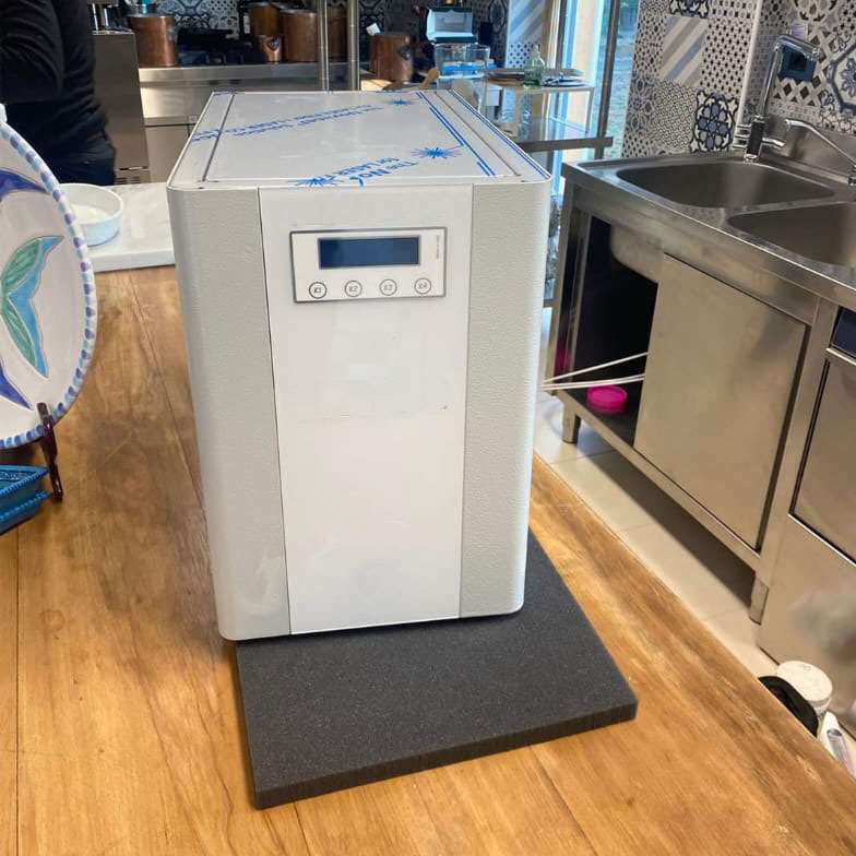 AcquaClub-Plus, Depuratore Acqua Casa con Frigogasatore e Osmosi Inversa - Sottobanco