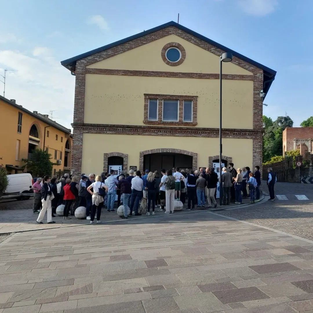 La piazza vista da dietro - Inaugurazione Borgo della Musica Carimate